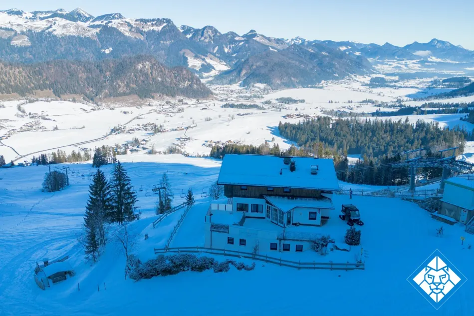 Berghof an der Bergstation Zahmer Kaiser – Gastronomie & Beherbergung in Alleinlage - Bild