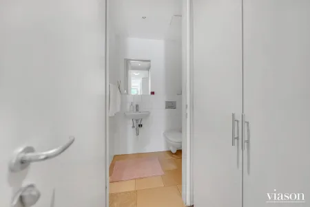Gäste WC mit Abstellraum