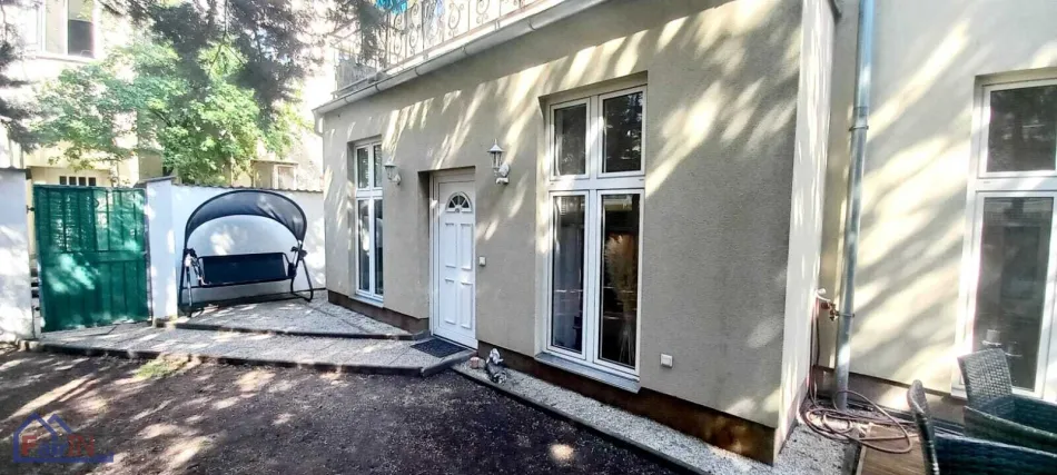 ***Romantisches Familienhaus in 1100 Wien – 140m², 4,5 Zimmer, Balkon und mehr!*** - Titelbild