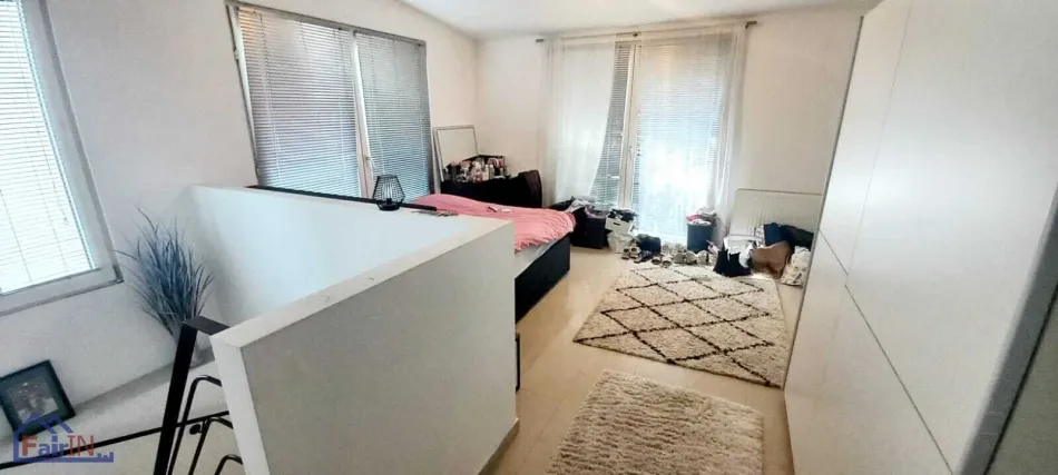 ***Romantisches Familienhaus in 1100 Wien – 140m², 4,5 Zimmer, Balkon und mehr!*** - Bild
