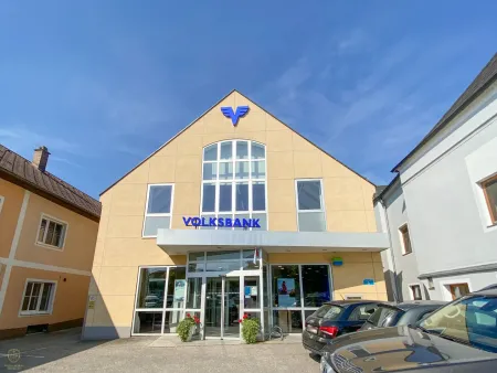 Vielseitig nutzbare Geschäftsfläche in Mank!