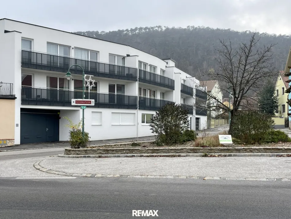 Bergluft - Helle 1-Zimmer-Wohnung mit Garagenparkplatz in Winzendorf zu kaufen! - Titelbild