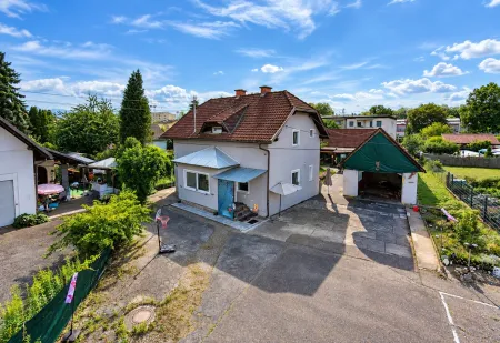 Luftbild Einfahrt