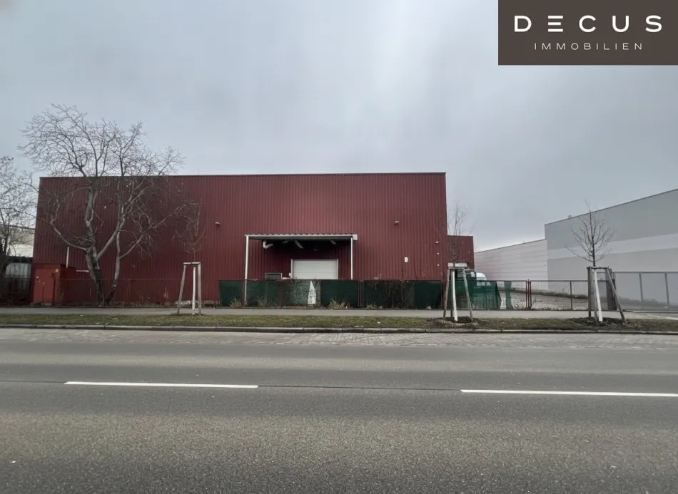 Gewerbeimmobilie mit Büro- und Lagerflächen in Top-Lage des 22. Bezirks | ca. 3.000 m² Nutzfläche - Titelbild
