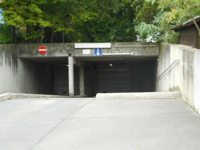 Antonsplatz 18-19 | Garagenplätze - Bild
