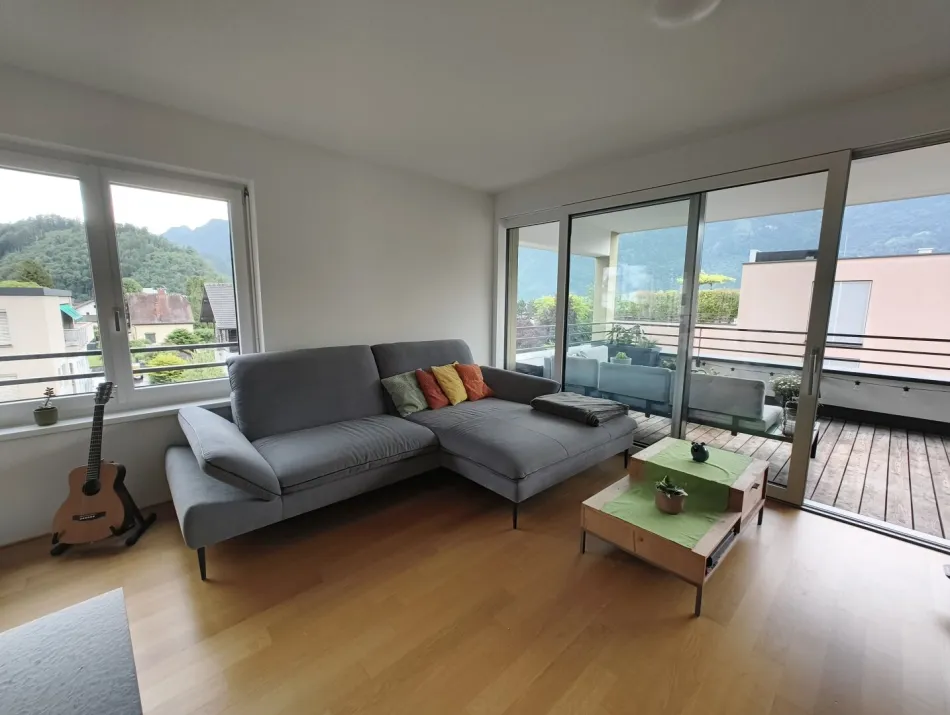Moderne 2-Zimmer-Wohnung mit Terrasse in Bludenz - Titelbild