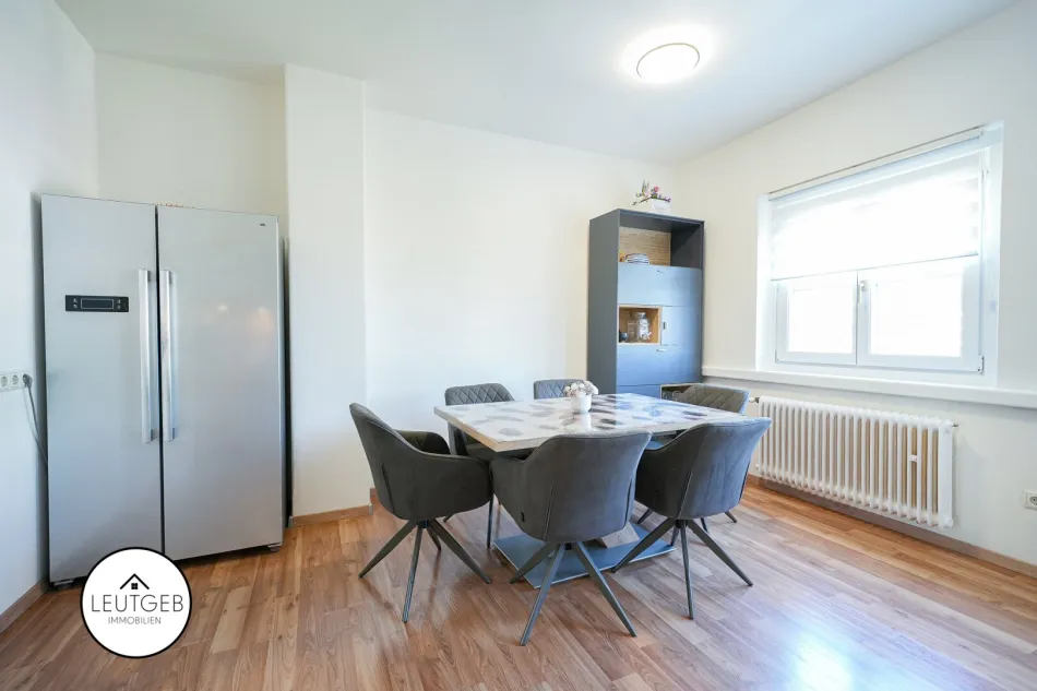 4-Zimmerwohnung mit großzügigem Grundriss in zentraler Lage - Titelbild