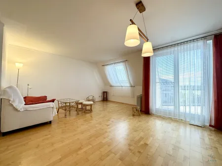 Wohn-/Esszimmer