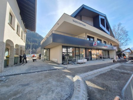 Arzt- und Therapeutenpraxis im Ortzentrum von Eben im Pongau