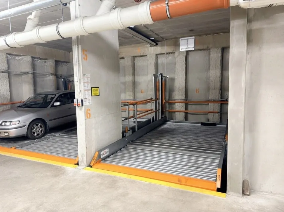 Garagenstellplätze - Stellplatz Nr. - 4 oder Nr. - 6 oder Nr. 22 - Stapelparker - Titelbild