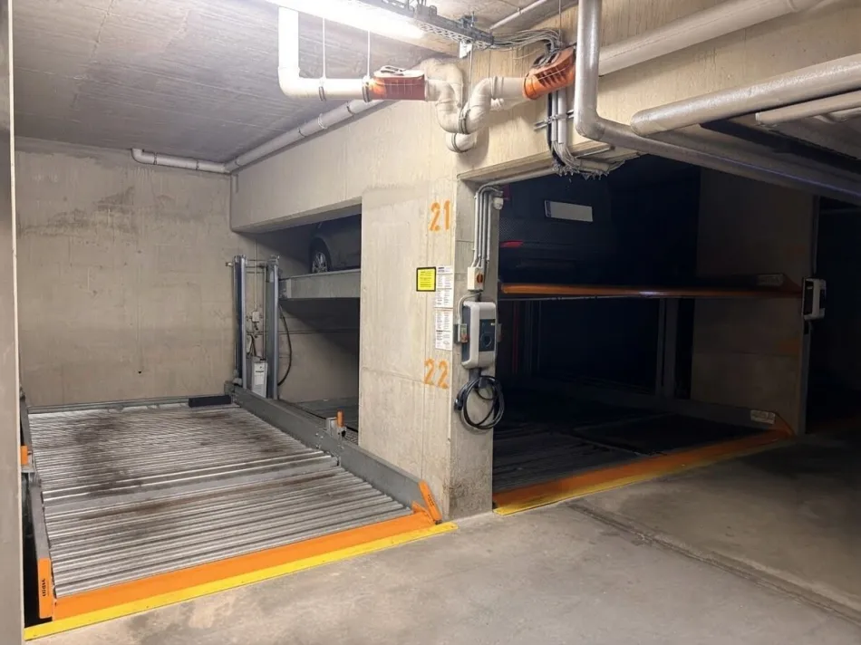 3 Garagenstellplätze - Paket - Stellplatz Nr. - 4 // Nr. - 6 // Nr. 22 - Stapelparker - Bild