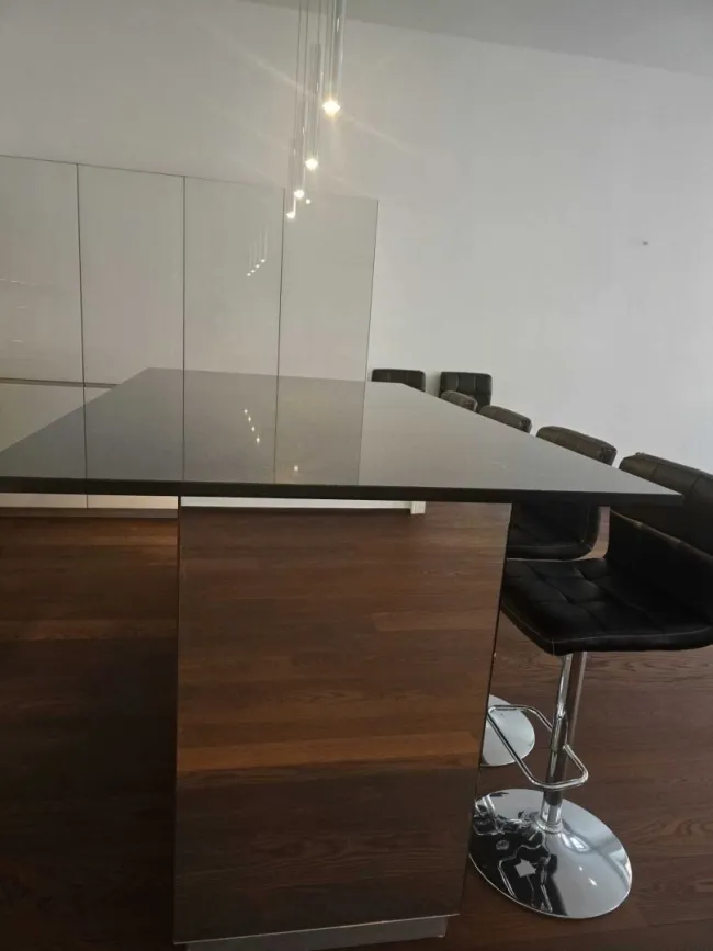 Etagenwohnung mit direktem Lift-Zugang in Top-Lage - Bild