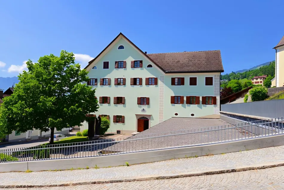 Helle 3-Zimmer-Wohnung mit Carport in Thüringen zu vermieten - Titelbild