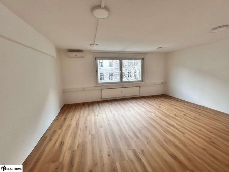 Büro - Ordination! Flexible Liegenschaft mit sehr gute öffentliche Anbindung!
