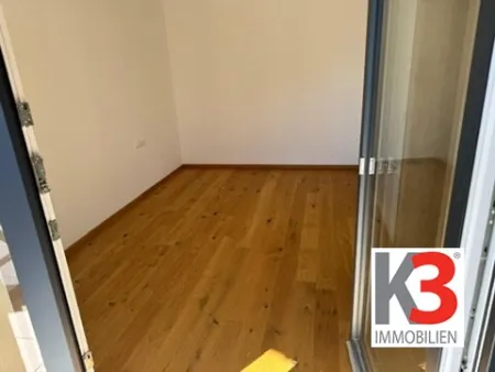 Einmaliges Konzept-Restaurant, Sauna,Yoga, Kraftraum im Haus-Luxuswohnung mit besonderer Architektur - 2 Bäder, 3 Schlafzimmer und, und, und, und, - Bild