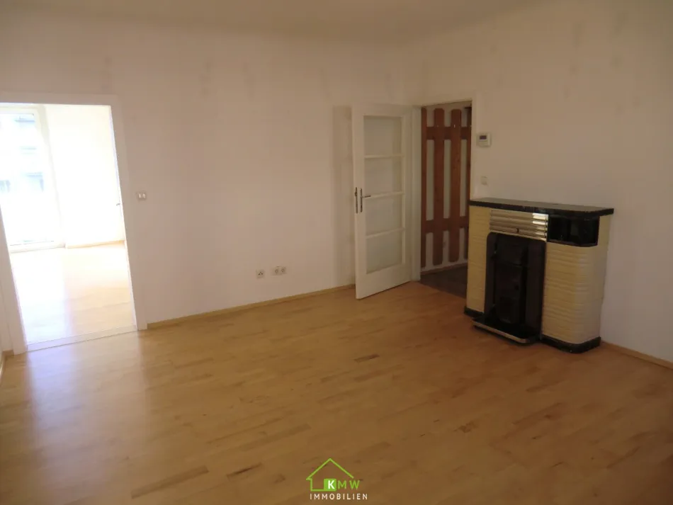 Helle 3 Zimmerwohnung mit Balkon in angenehmer Wohnlage - Bild