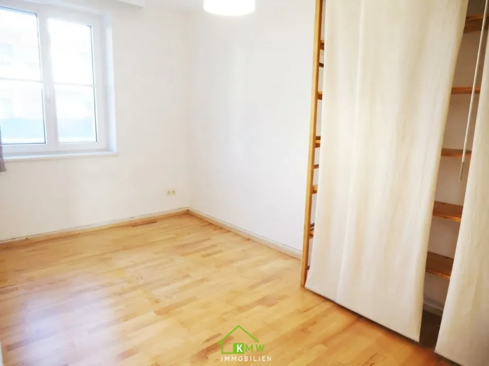 Helle 3 Zimmerwohnung mit Balkon in angenehmer Wohnlage - Bild