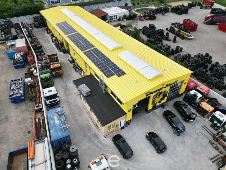 Lager / Produktionshalle mit guter Verkehrsanbindung in Sipbachzell zu verkaufen. - Bild