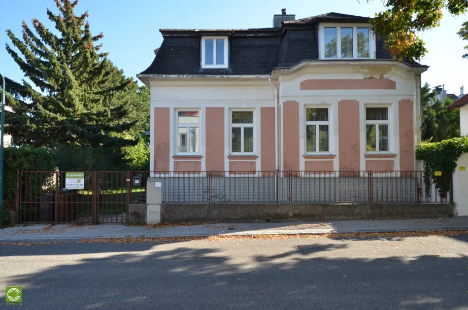 CHRISTOPH CHROMECEK IMMOBILIEN - PERCHTOLDSDORF - und der Charme von 1912 - Titelbild
