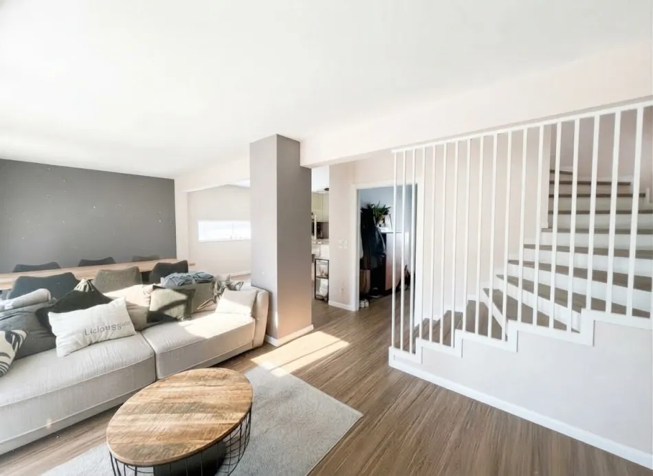 MODERNES REIHENHAUS IN RUHIGER LAGE - NÄHE EBREICHSDORF - Bild