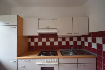 Küche - Kleine helle 2 Zimmer Wohnung mit Balkon und PKW-Stellplatz Miete Grödig Salzburg