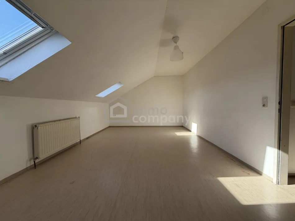 Pernau - 3-Zimmer-Wohnung mit zugewiesenem Parkplatz - Titelbild