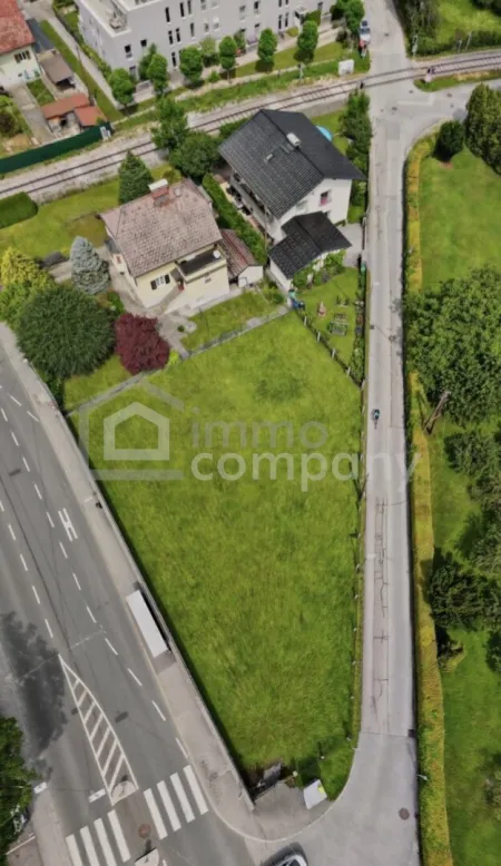 Exklusives Baugrundstück in Salzburg-Maxglan I 698 m² Grund | GFZ 0,8 | vielseitige Nutzungsmöglichkeiten - Titelbild