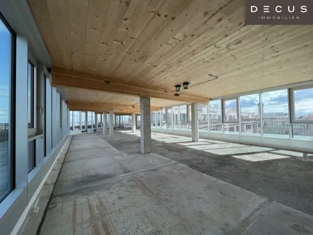 Dachgeschoß Mietbereich mit Terrasse auf zwei Seiten