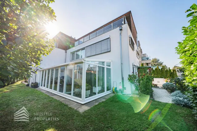 12-Zimmer Luxus-Villa mit Blick über Wien! - Titelbild