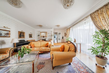 12-Zimmer Luxus-Villa mit Blick über Wien!