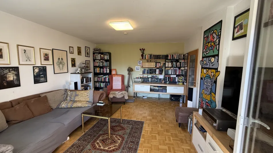 Charmante 3-Zi-EG-Wohnung mit Südbalkon und Bergblick nahe Velden - Bild
