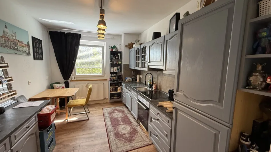 Charmante 3-Zi-EG-Wohnung mit Südbalkon und Bergblick nahe Velden - Bild