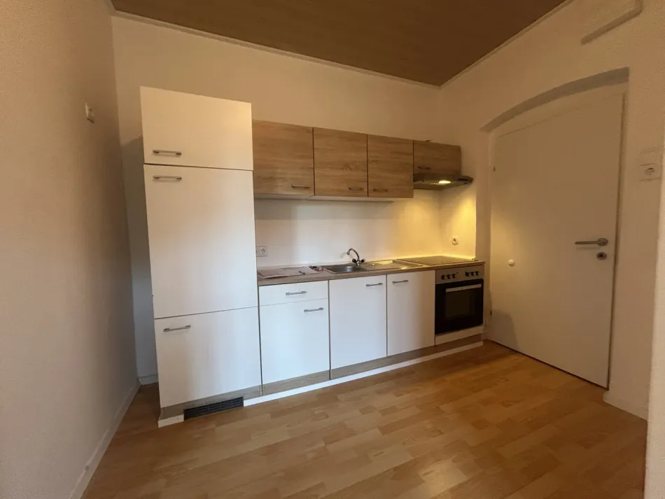 Alpenidylle inklusive- Charmante Starterwohnung zum kleinen Preis - Bild
