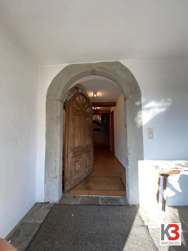 K3 - Unweit der Stadt Salzburg - LIEBHABEROBJEKT - Landleben pur - aussen alt, innen NEU und hochwertigst - Bild