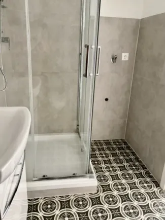 Bad + WC