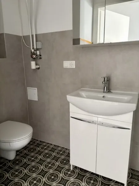 Bad + WC