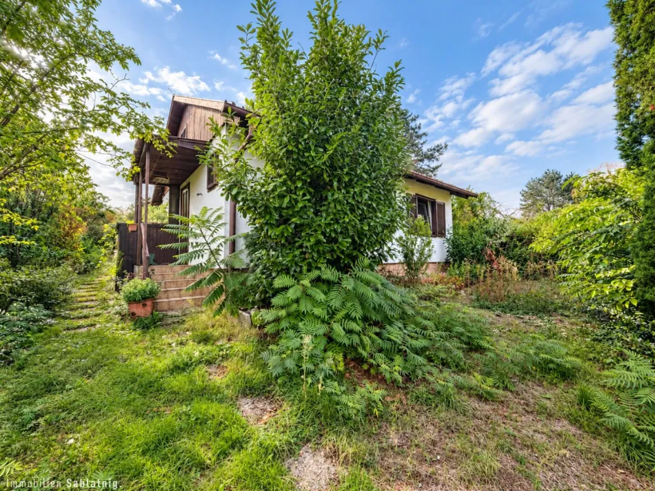Gemütliches Einfamilienhaus mit Garten, Terrasse & 2 Stellplätzen in Pöttsching! - Titelbild