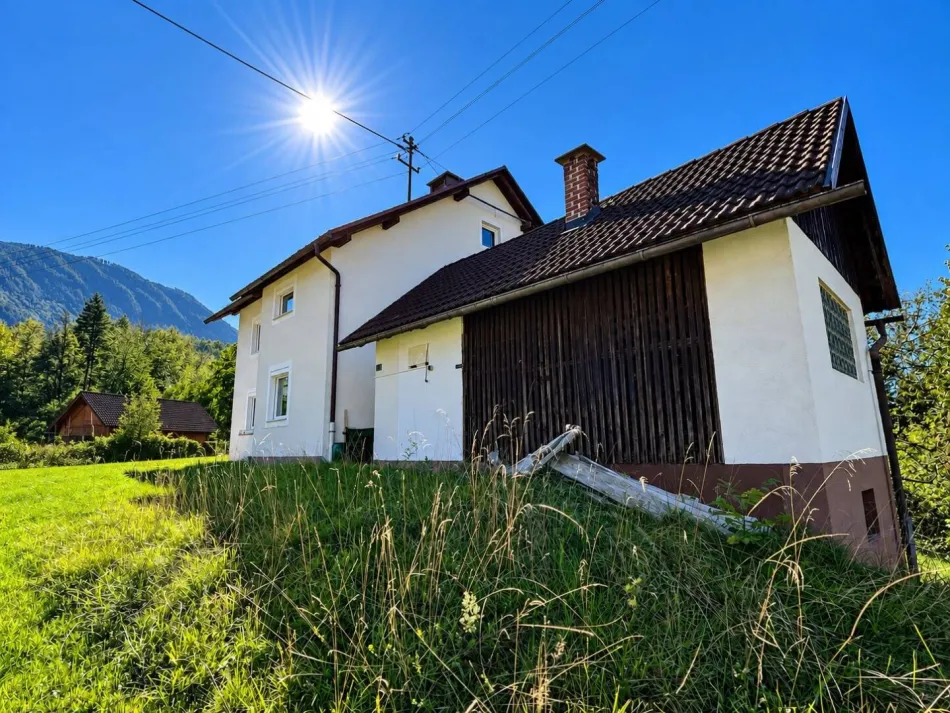 Großzügiges Anwesen auf 1.576 m² Grund – Wohnen mit Weitblick, Gartenidylle und besonderem Charakter - Titelbild