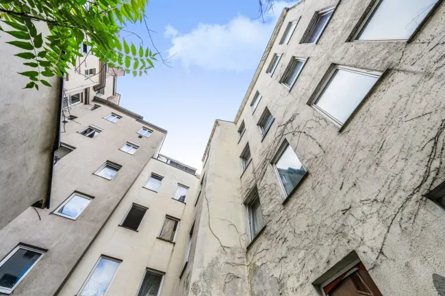 ATTRAKIVES ZINSHAUS MIT ENTWICKLUNGSPOTENZ AN DER U1 KEPLERPLATZ – EINGEREICHTE STUDIE FÜR 14 EINHEITEN & WEITERES AUFSTOCKUNGSPOTENZIAL - Bild