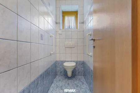 EG WC
