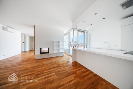 Einzigartige 5-Zimmer Stadtwohnung mit Terrasse, Nähe Stephansplatz