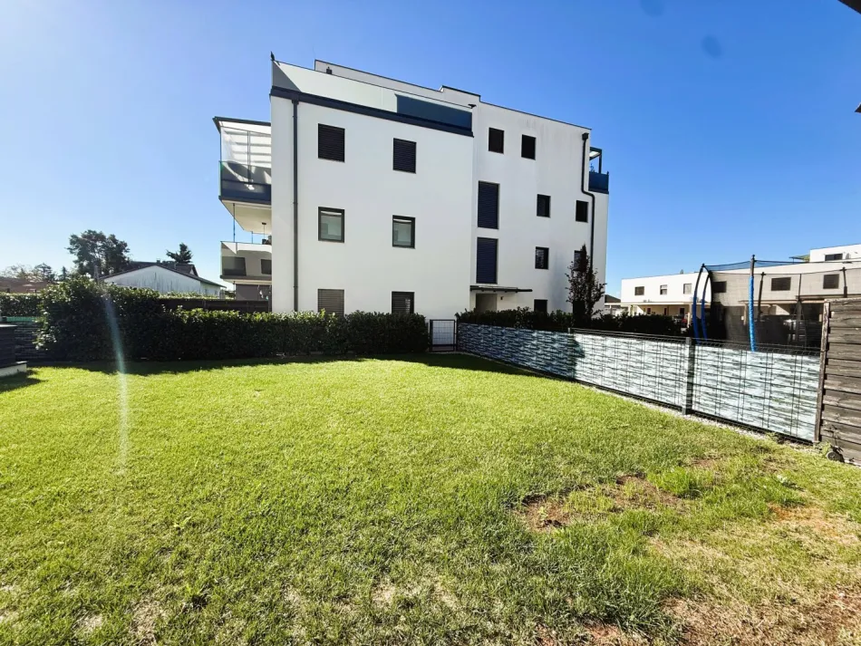Gartenfreunde aufgepasst: 3-Zimmer-Traumwohnung mit knapp 150 m² Garten - Titelbild