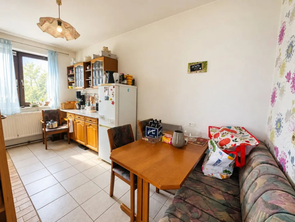 Zweifamilienhaus mit Ausnehmerwohnung auf 1.331 m² Grund - Bild