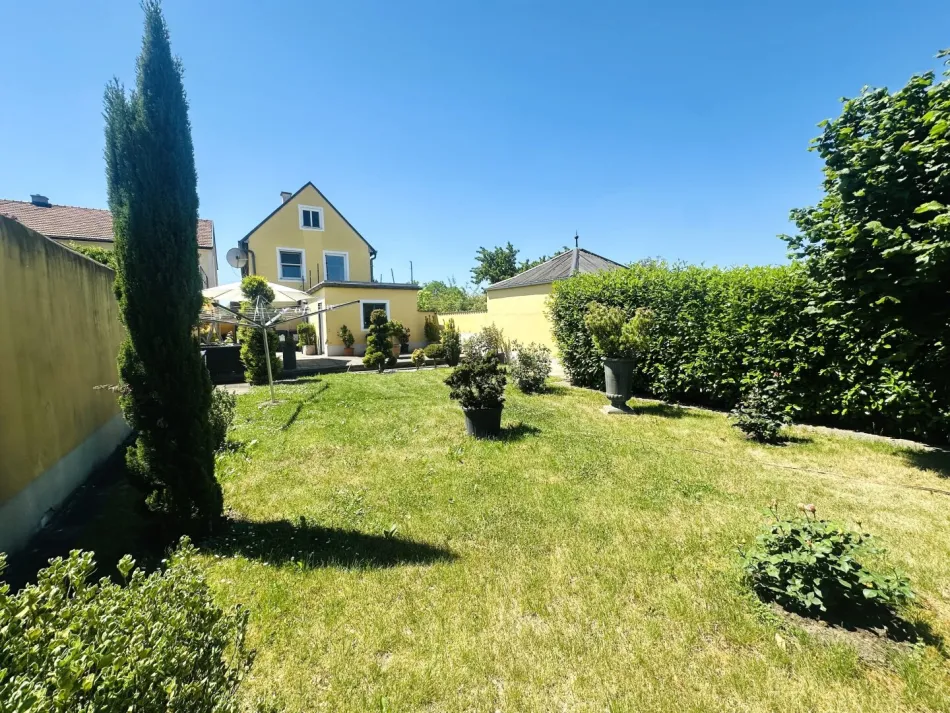 Großzügiges Wohnhaus mit flexibler Raumaufteilung in Walkersdorf - vielseitig nutzbar - Titelbild