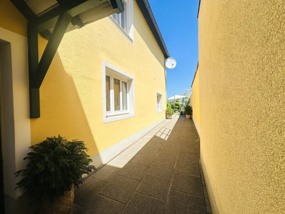 Großzügiges Wohnhaus mit flexibler Raumaufteilung in Walkersdorf - vielseitig nutzbar - Bild