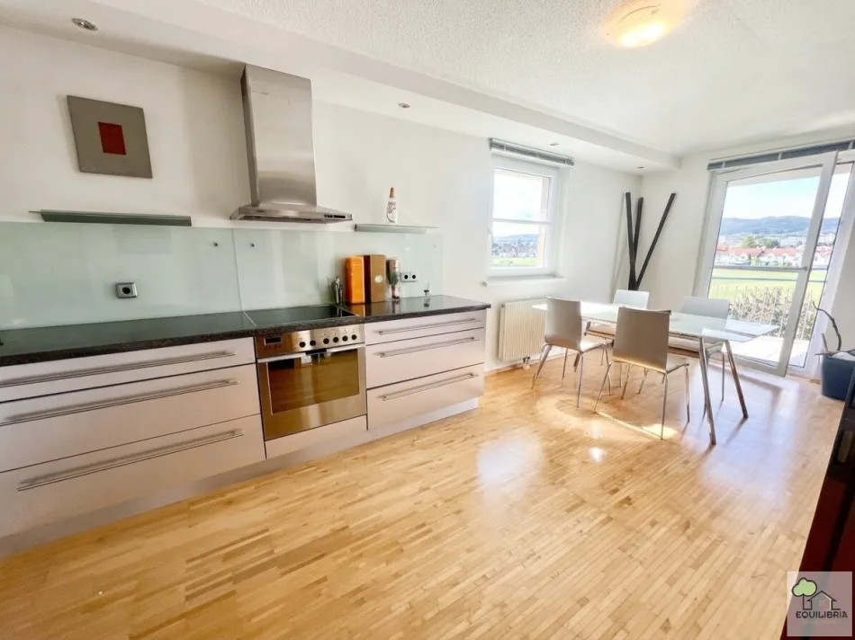 HELLE 3-ZIMMER-WOHNUNG MIT ZWEI BALKONEN UND SCHÖNEM GRÜNBLICK inkl. GARAGE - Bild