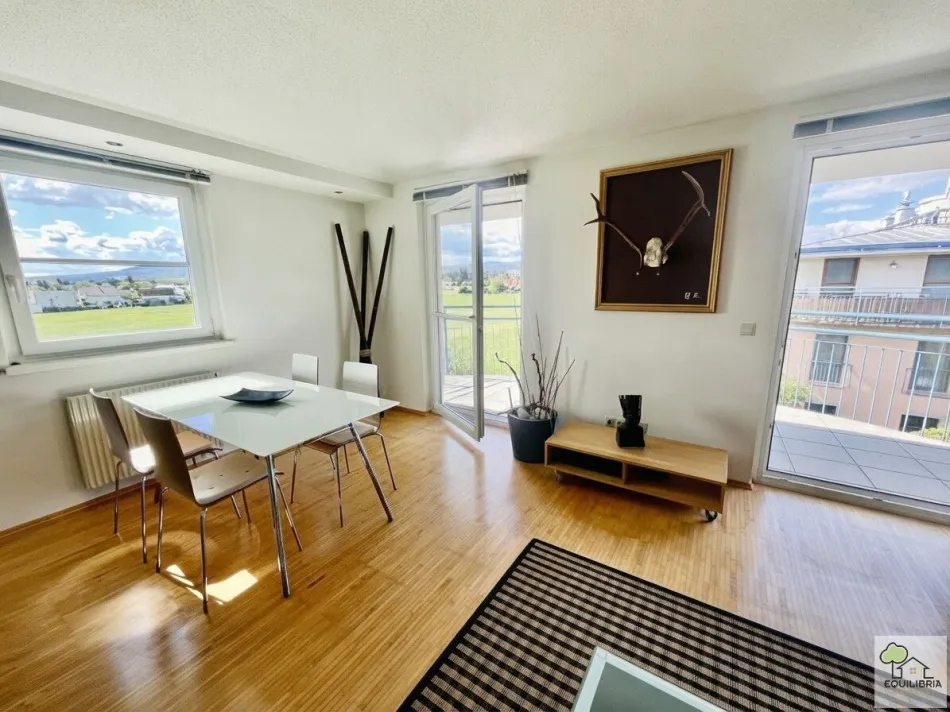 HELLE 3-ZIMMER-WOHNUNG MIT ZWEI BALKONEN UND SCHÖNEM GRÜNBLICK inkl. GARAGE - Bild