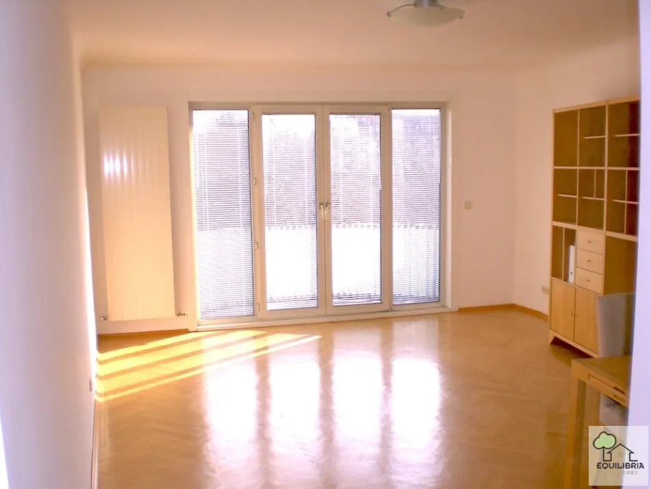 2 Zimmer DG Wohnung mit Balkon in Döbling - Bild