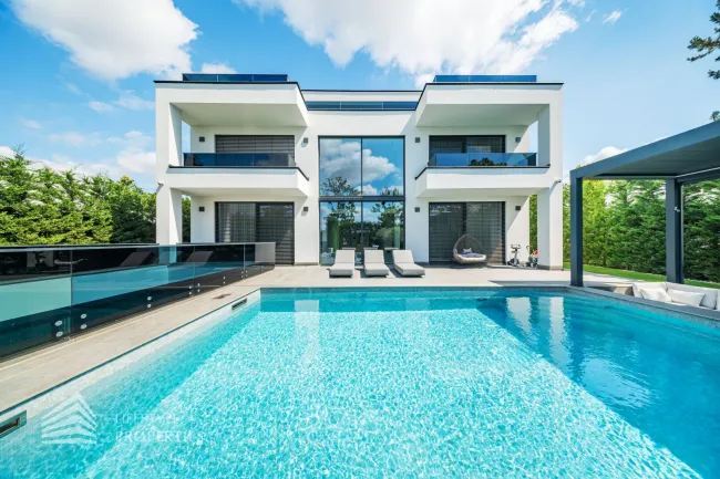 Grandiose Luxusvilla mit Pool - Ihr Rückzugsort Nähe Wienerberg - Titelbild