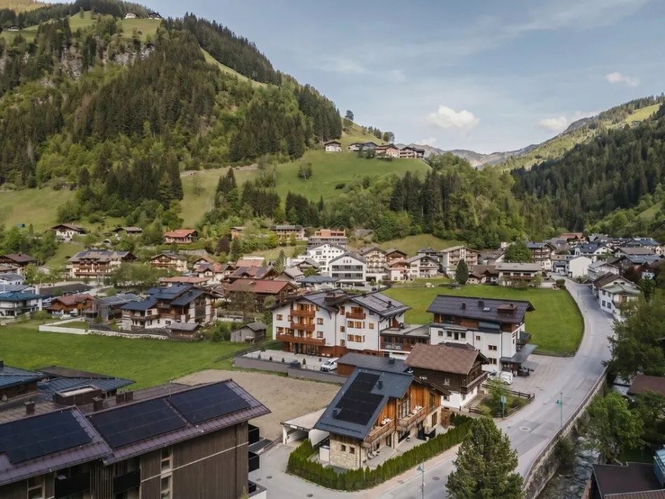 Alpines Design Retreat im Salzburger Land. Architektur, Natur und Gastfreundschaft in vollendeter Harmonie - Titelbild